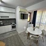 Sunrise Golden Sands Daire